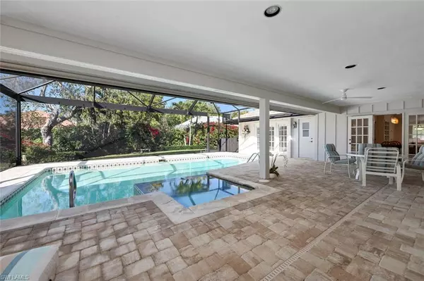 Naples, FL 34108,709 Bob White LN