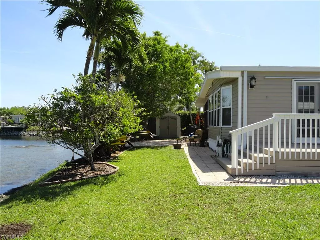 Naples, FL 34104,525 Cape Florida LN