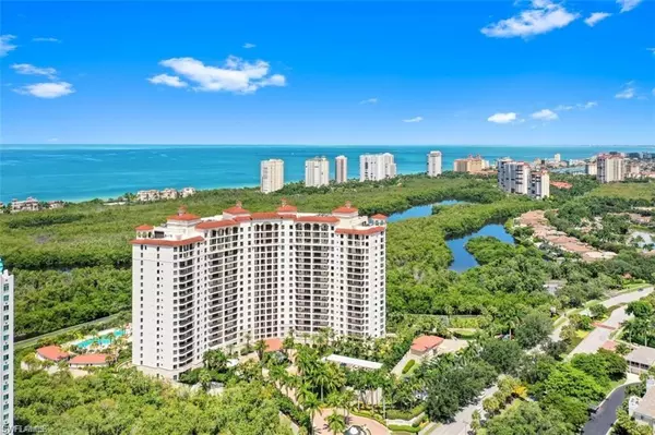 Naples, FL 34108,7575 Pelican Bay BLVD #1705