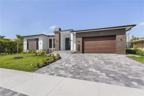 212 W Flamingo CIR, Marco Island, FL 34145