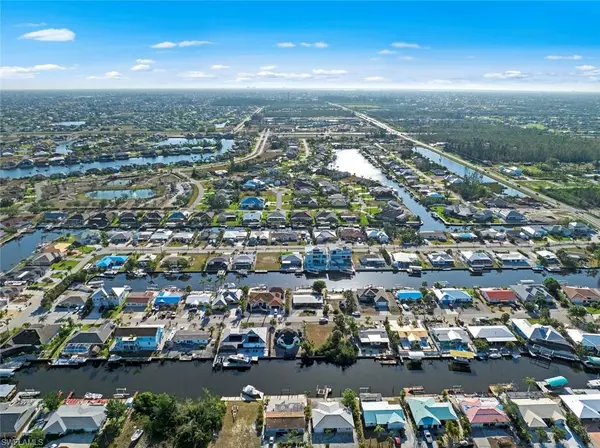 Matlacha Isles, FL 33991,12221 Boat Shell DR