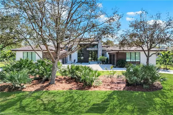 Naples, FL 34108,18 Caribbean RD