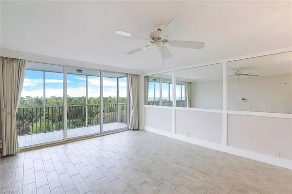 Naples, FL 34108,5 Bluebill AVE #506