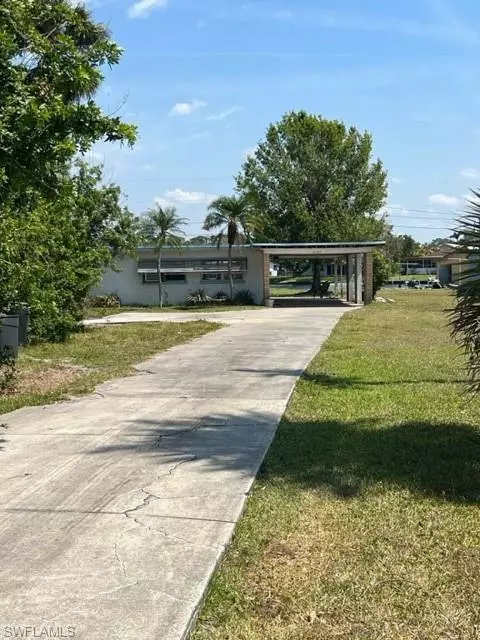 North Fort Myers, FL 33903,1288 Waite DR