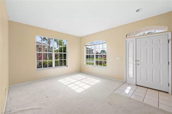 Fort Myers, FL 33913,11012 Lakeland CIR