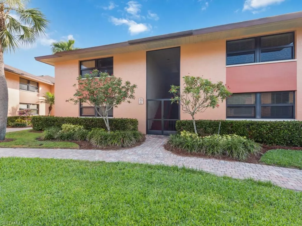 Naples, FL 34114,1522 Mainsail DR #5