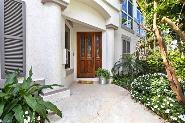 137 Colonade CIR #601, Naples, FL 34103