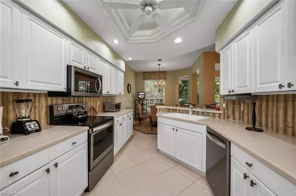 Naples, FL 34108,8468 Abbington CIR #2121