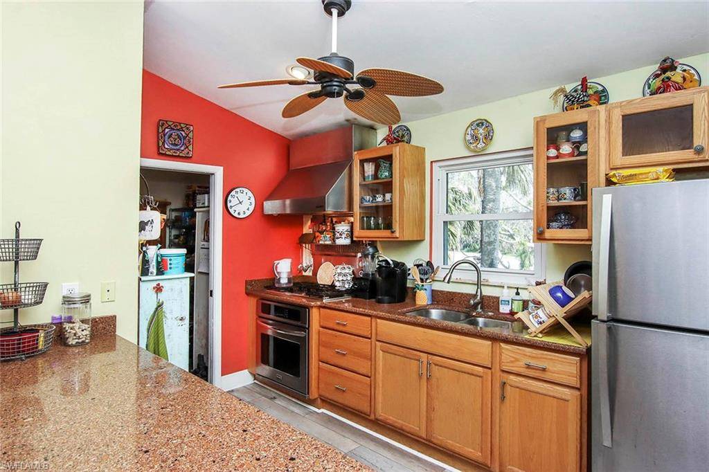 Sanibel, FL 33957,9210 Dimmick DR