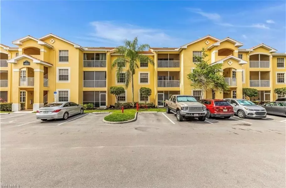 4665 Saint Croix LN #1511, Naples, FL 34109