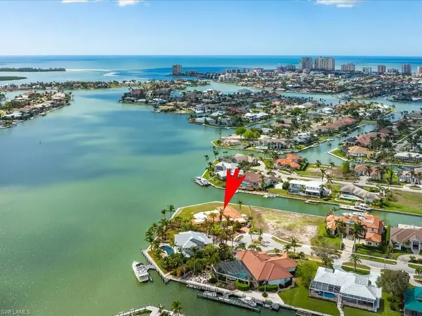 Marco Island, FL 34145,580 Conover CT