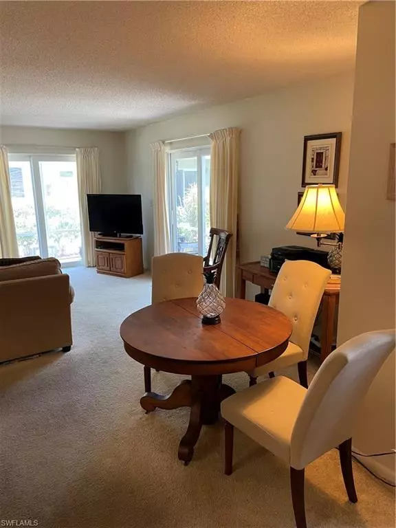 Naples, FL 34112,208 Palm DR #5