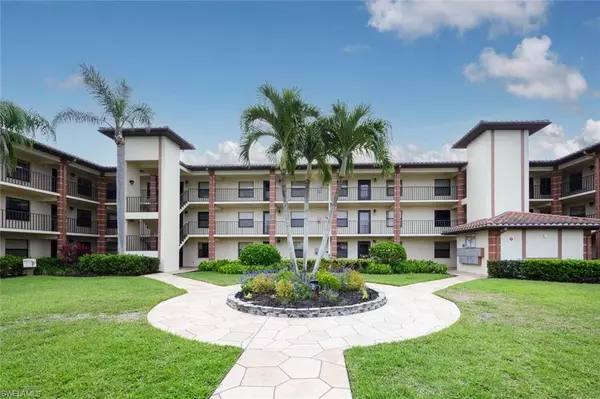 Naples, FL 34104,7240 Coventry CT #324