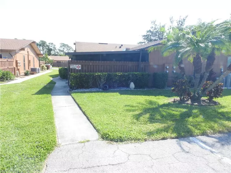 15435 Crystal Lake DR, North Fort Myers, FL 33917