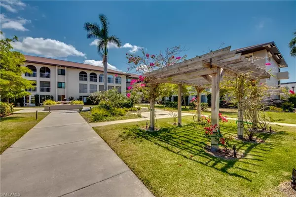 6102 Whiskey Creek DR #303, Fort Myers, FL 33919