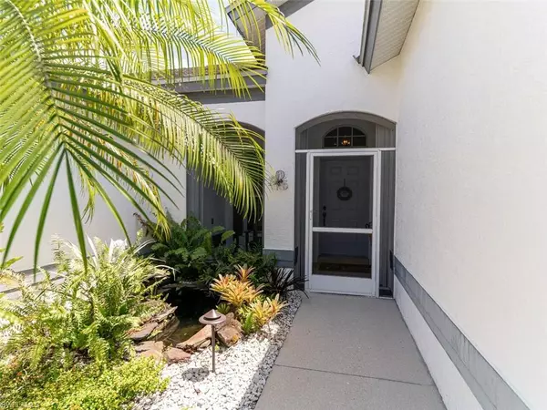 Naples, FL 34104,6726 Sloane PL