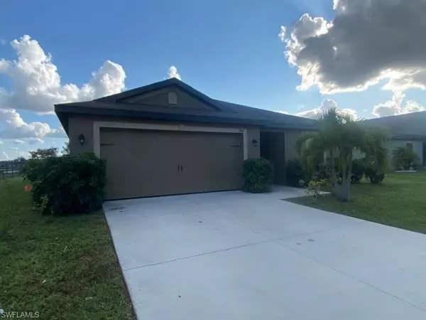 704 Evening Shade LN, Lehigh Acres, FL 33974