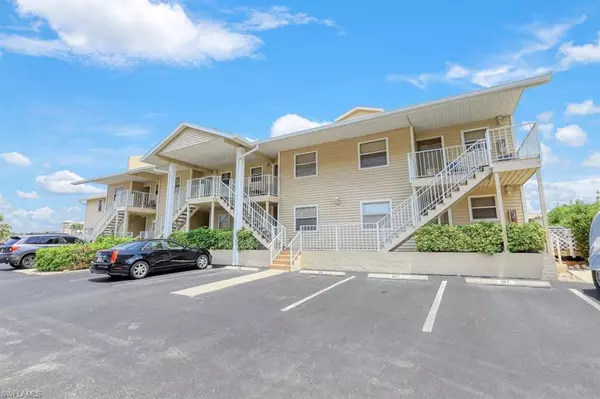 Marco Island, FL 34145,1060 Swallow AVE #207