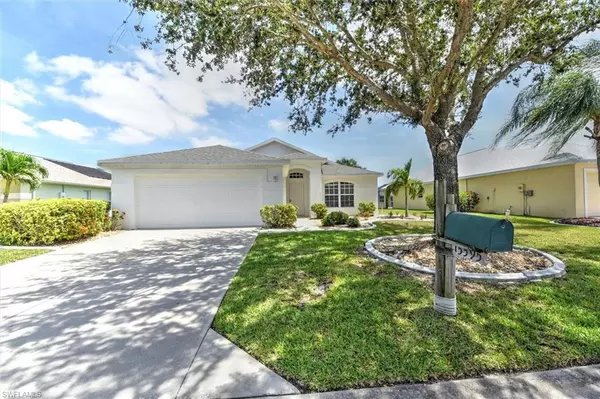 15595 Beach Pebble Way, Fort Myers, FL 33908