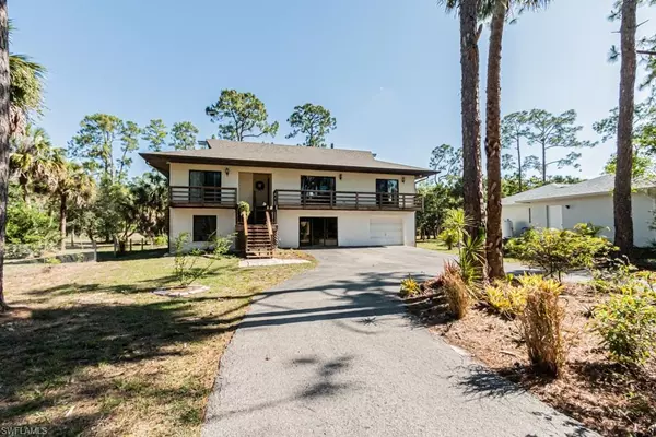 661 12th AVE NE, Naples, FL 34120
