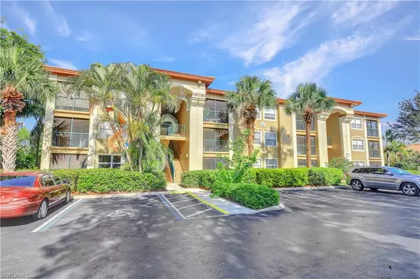 Bonita Springs, FL 34135,8960 Colonnades CT E #916