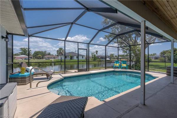 527 SE 23rd AVE, Cape Coral, FL 33990