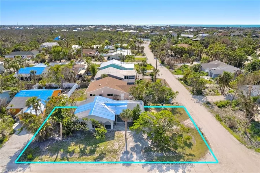 1683 Atlanta Plaza DR, Sanibel, FL 33957