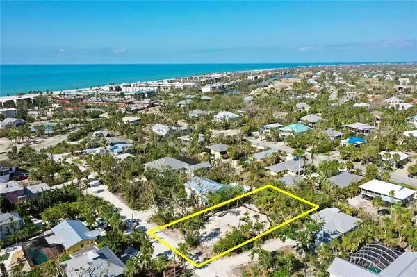 Sanibel, FL 33957,711-713 Cardium ST