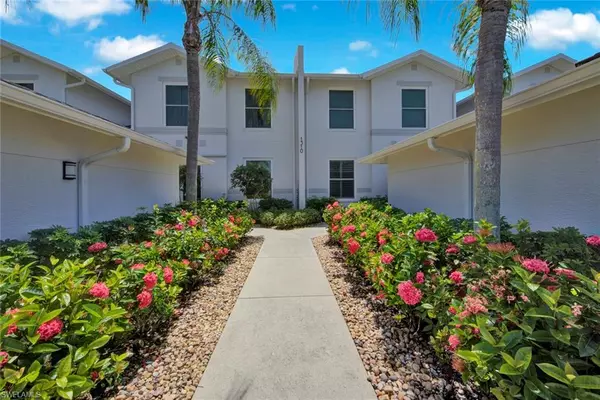 1310 Charleston Square DR #1-202, Naples, FL 34110