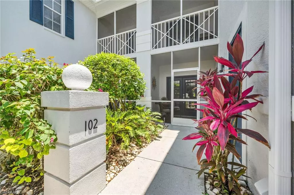 Naples, FL 34108,7108 Barrington CIR #2-102