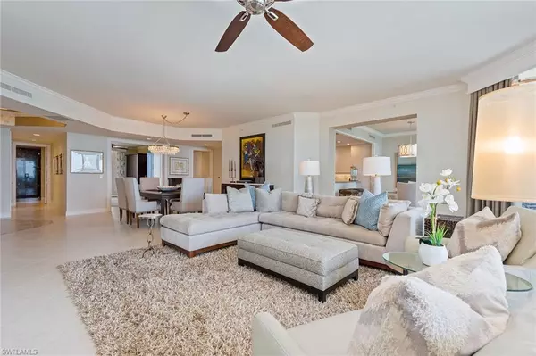 Marco Island, FL 34145,970 Cape Marco DR #1703