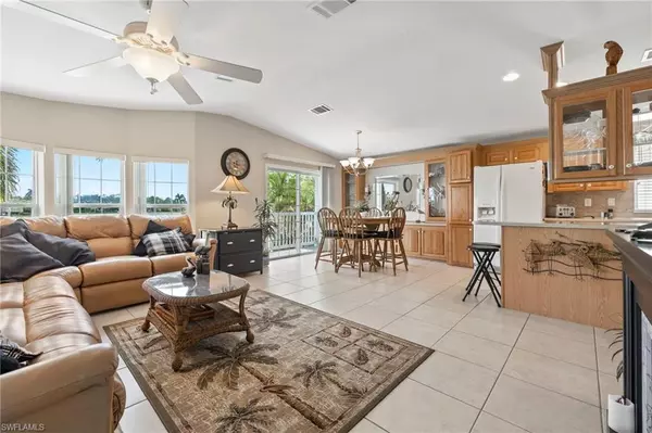 Naples, FL 34119,2077 Crystal Lake DR