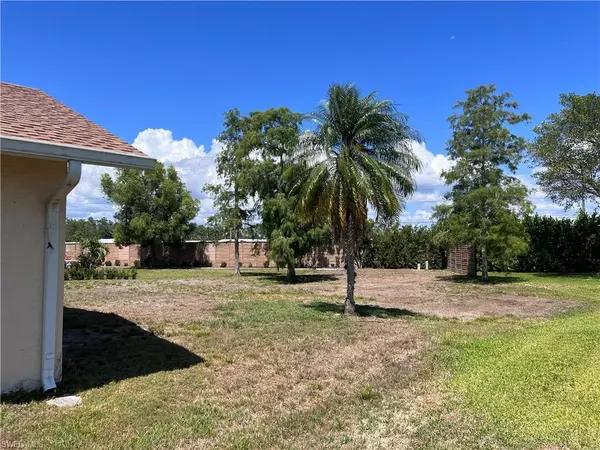 Naples, FL 34112,140 Bordeaux CIR