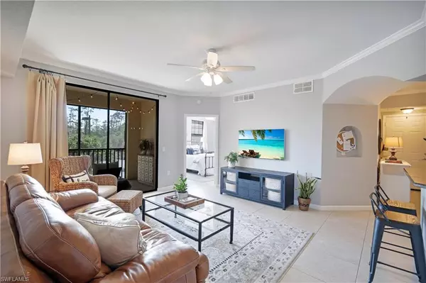 Naples, FL 34105,12950 Positano CIR #207