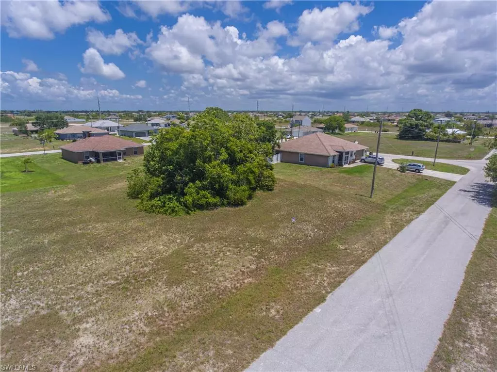 Cape Coral, FL 33993,1007 NW 22nd TER