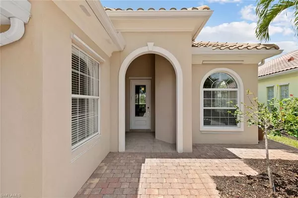 Naples, FL 34114,7691 Hernando CT