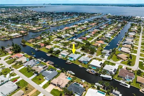 Cape Coral, FL 33904,3702 SE 18th PL