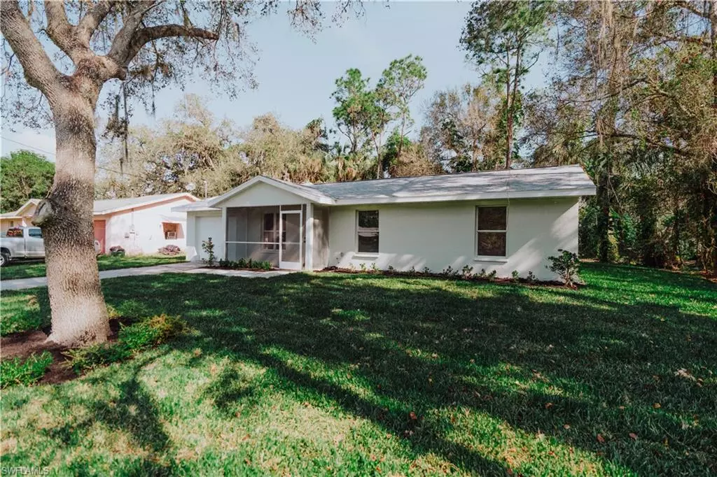 Labelle, FL 33935,631 S Missouri ST