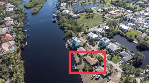 Bonita Springs, FL 34134,3812 Riviera CIR