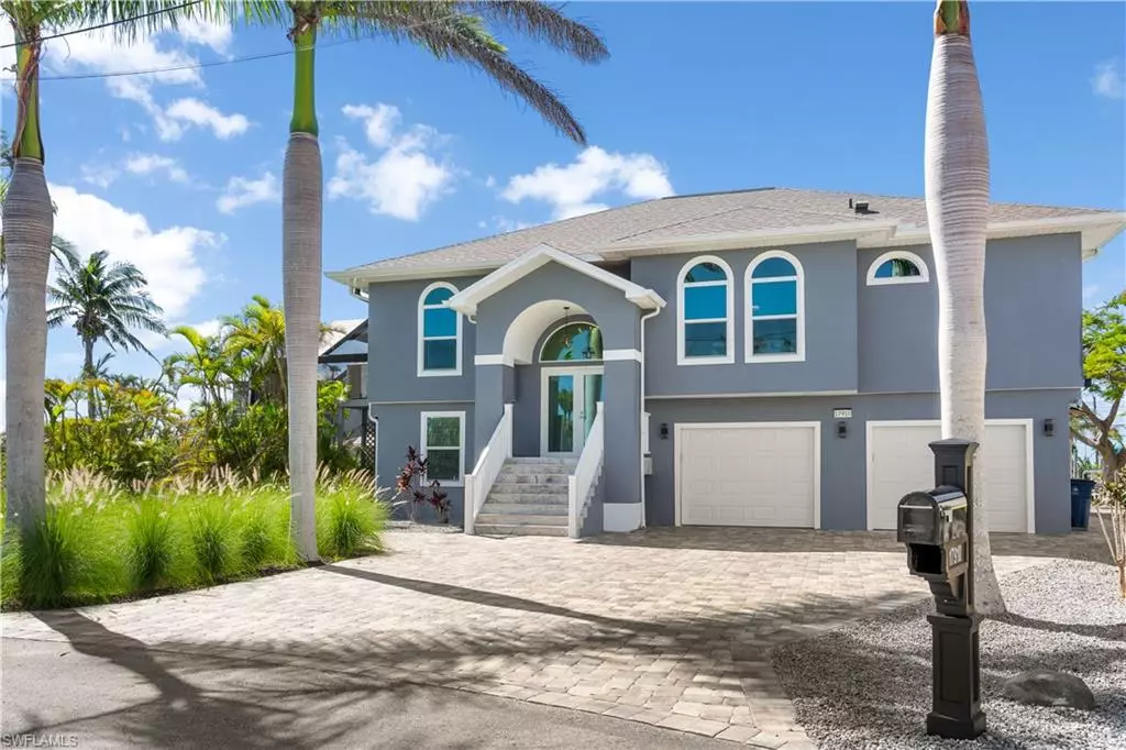 Fort Myers Beach, FL 33931,17910 Palm CIR