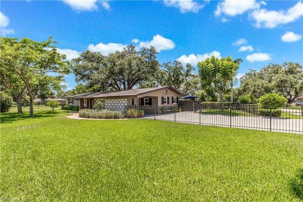 3980 McGregor BLVD, Fort Myers, FL 33901