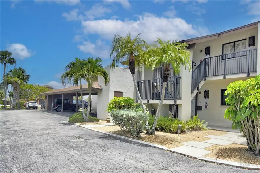 808 Cape Coral PKWY #102, Cape Coral, FL 33914