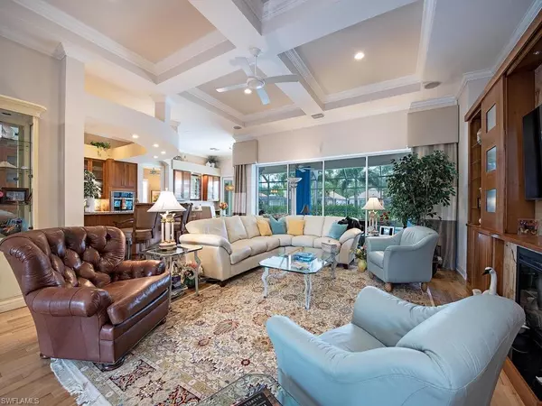 Naples, FL 34110,16117 Parque LN