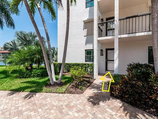 Marco Island, FL 34145,880 Huron CT #101