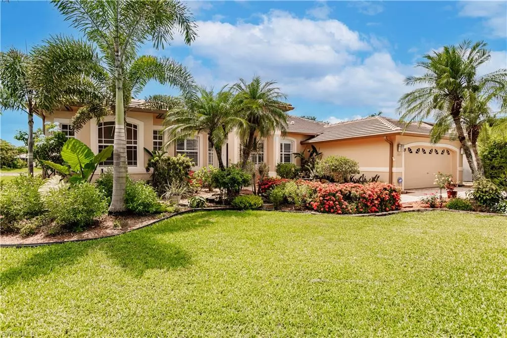 Naples, FL 34120,1033 Port Orange WAY