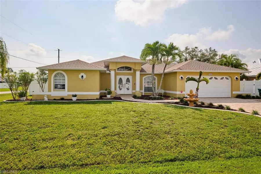 1823 SE 5th PL, Cape Coral, FL 33990