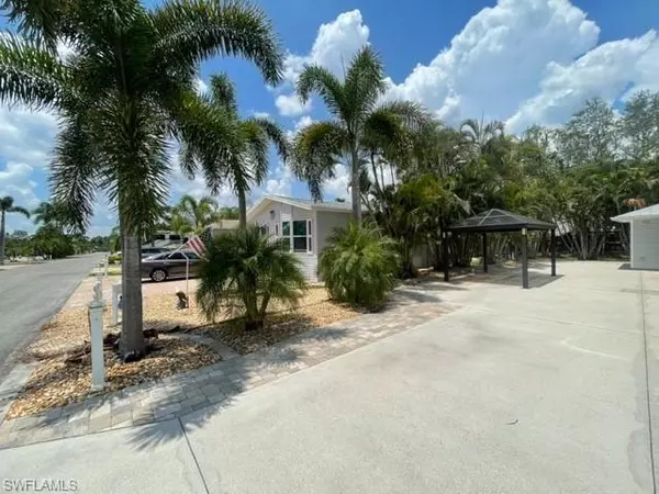 Fort Myers, FL 33905,5680 Maplewood CT