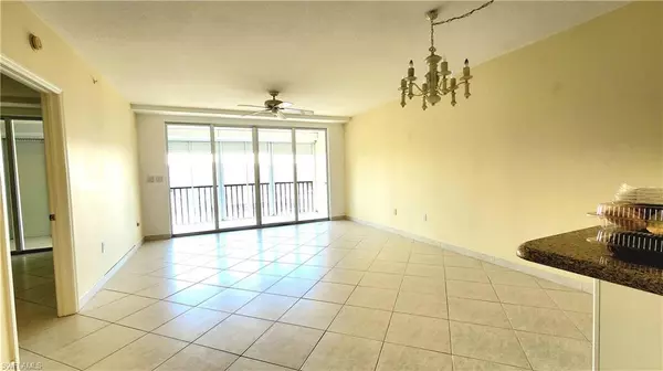 Fort Myers Beach, FL 33931,4491 Bay Beach LN #132