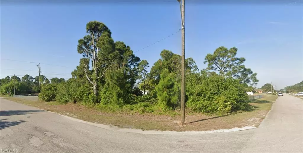 Lehigh Acres, FL 33971,5213 6th ST W