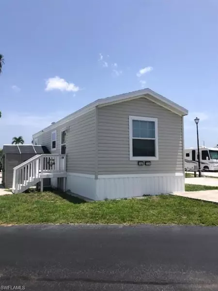 11621 Bubble Shell DR, Fort Myers, FL 33908